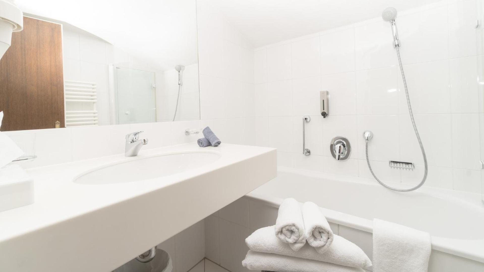 Boutique Olympia Hotel 3*