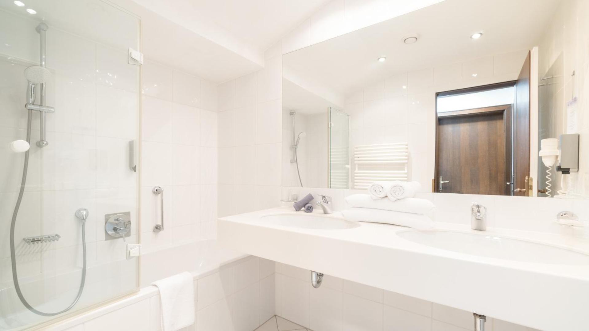 Boutique Olympia Hotel 3*